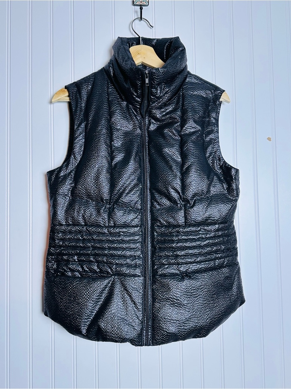Belle Fare Women's Puffer Vest- Black Textured-M-Down Fully Zipped Small Pockets